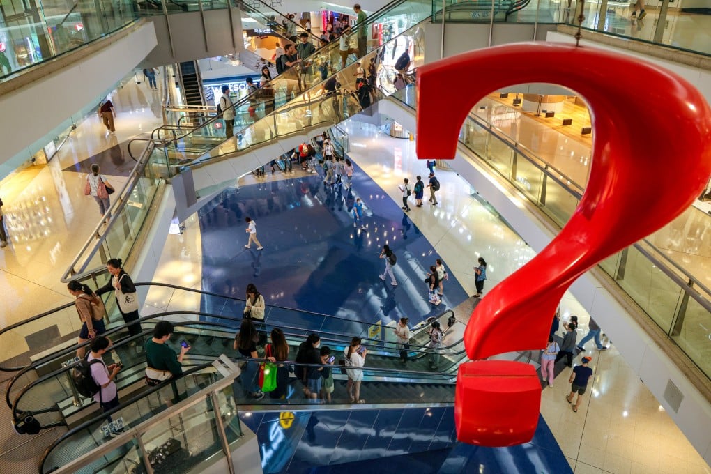 Retail firms are struggling with cash flow, a loss of business and an exodus of investors and patrons. Photo: Jelly Tse