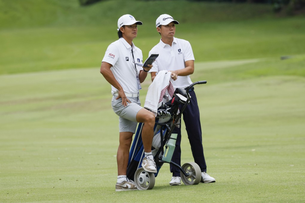 Terrence Ng (right) with his illustrious caddie, who boasted tournament-winning experience at the venue. Photo: Hong Kong Golf Club