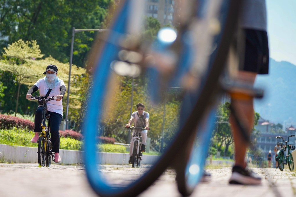 Cyclists in Hong Kong are not required by law to wear safety helmets. Photo: Sam Tsang