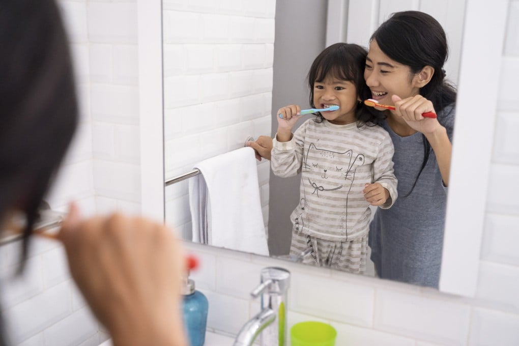 Brushing your teeth twice a day is very important for your health. Photo: Shutterstock