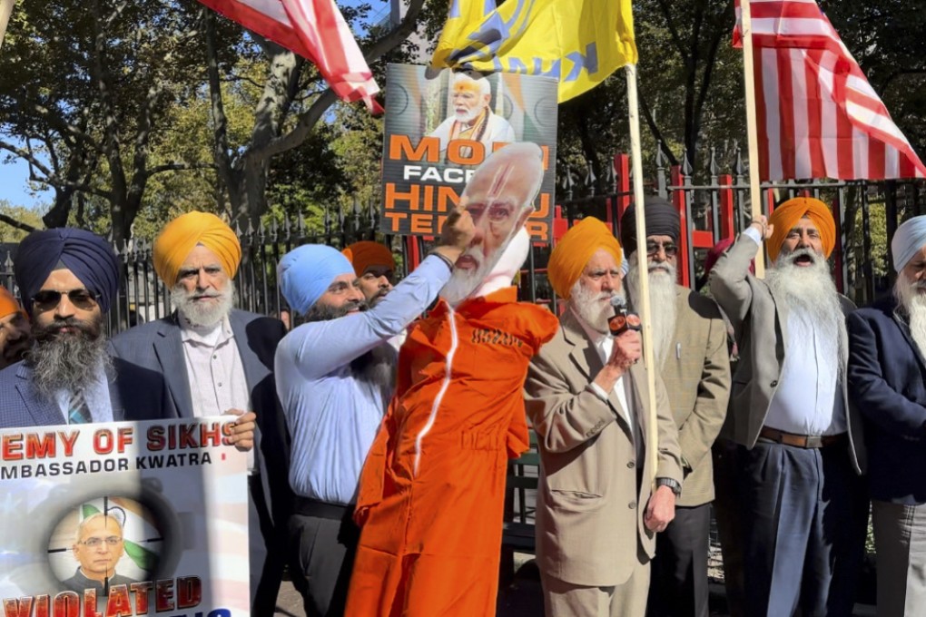 Sikh demonstrators outside a federal courthouse in New York City on Friday, a day after an Indian government employee was charged in a murder-for-hire plot to assassinate a Sikh separatist leader living in New York City. Photo: AP