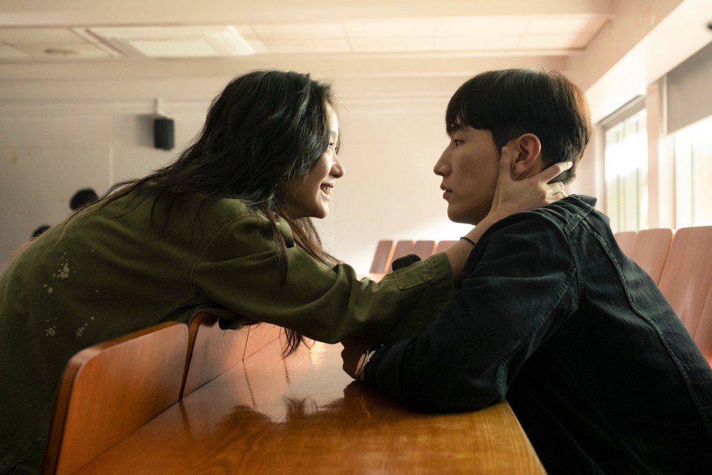 에오니 감독의 영화 '대도시 연애' 스틸컷에서 재희 역을 맡은 김고은(왼쪽)과 흥수 역을 맡은 스티브 상현 노.