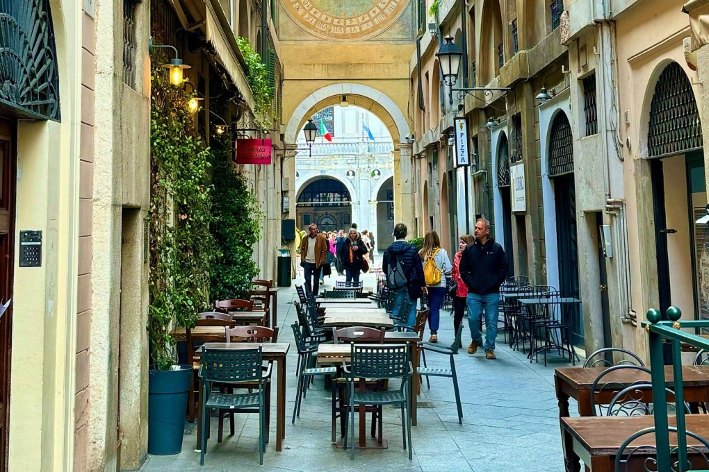 Brescia, in Italy, isn’t as crowded as Venice and Milan. This is what interests tourists looking to get off the beaten track as part of the JOMO (joy of missing out) travel trend. Photo: Instagram/crisnavespelomundo