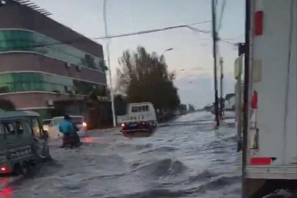 Experts say several highly unusual factors contributed to Monday evening’s tidal event in eastern China. Photo: SCMP