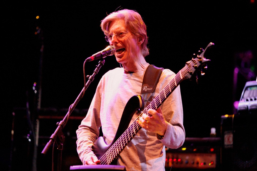 Phil Lesh performs in East Rutherford, New Jersey, in April 2009. Photo: AFP