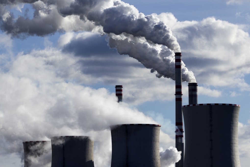 High pollution from coal power plant. Photo: Shutterstock