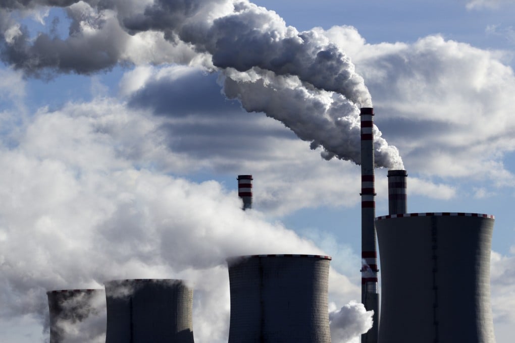 High pollution from coal power plant. Photo: Shutterstock