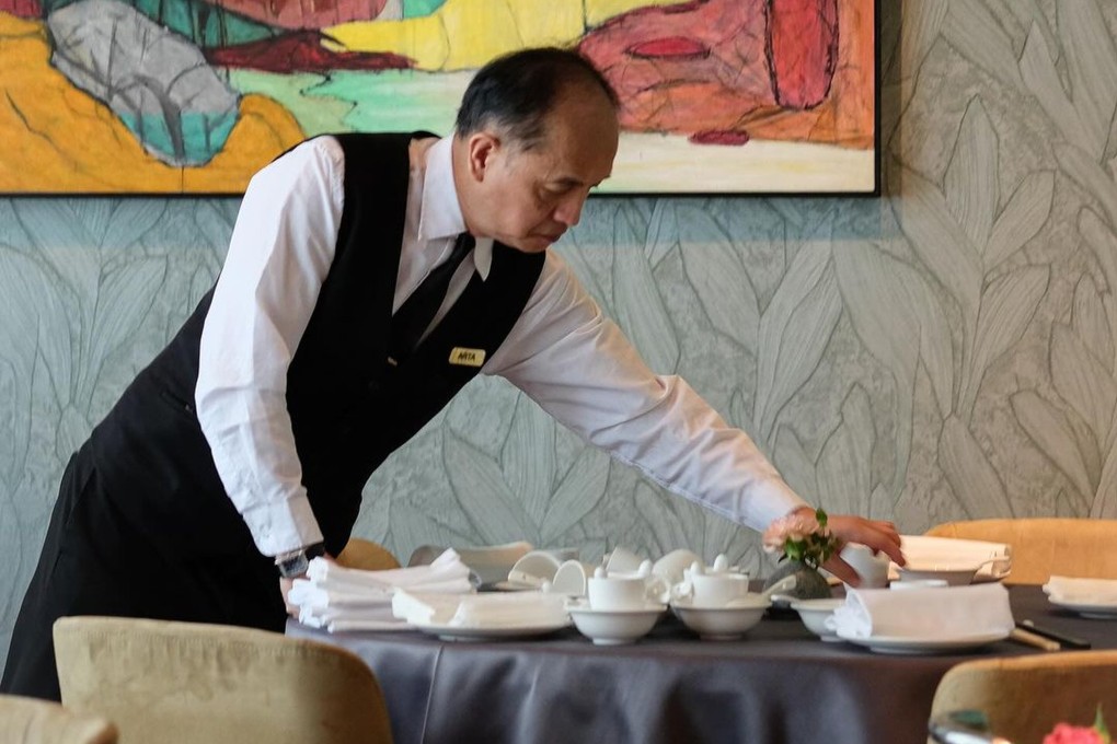 A heartwarming social media post by Hong Kong’s The Chairman restaurant recently honoured Tak Gor, a server who retired after 10 years of service. More posts like this, not AI-generated and conceited spiel, are what the food industry needs. Photo: Instagram/ thechairmanrestauranthk