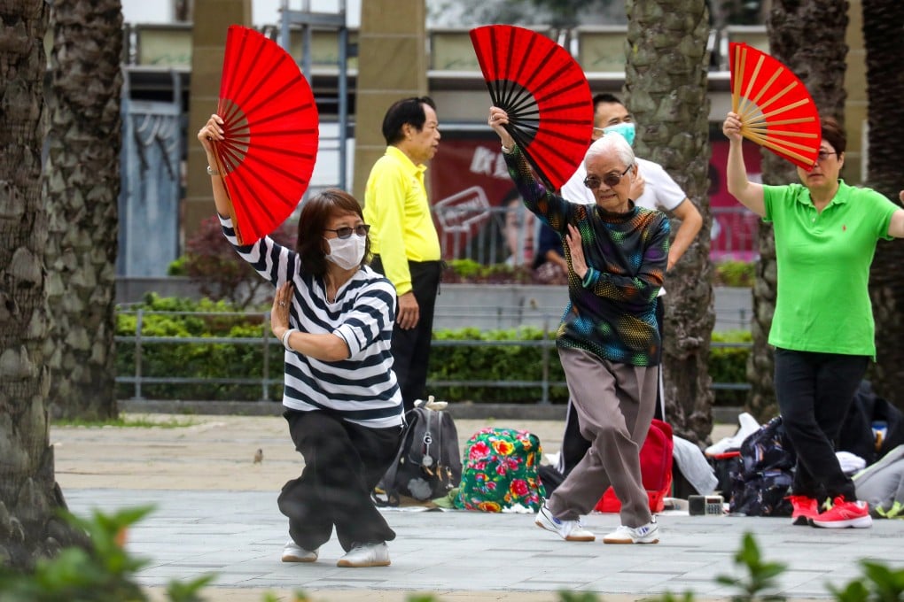 Senior Hongkongers exercise at Victoria Park in Causeway Bay. Photo: Dickson Lee