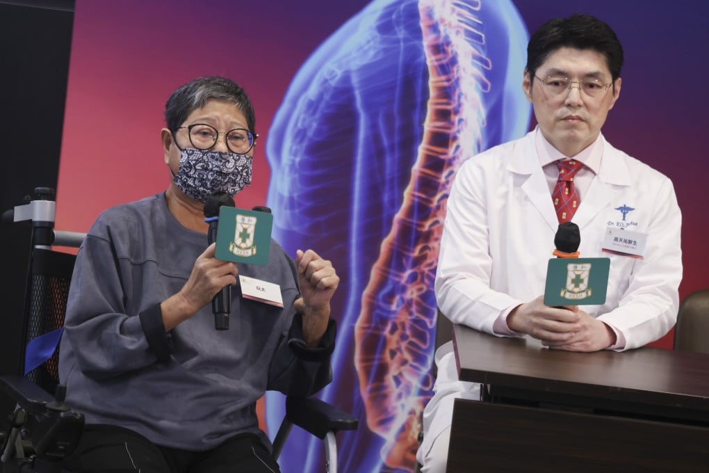 Dr Joshua Ko (right) and patient Monita Yuen, 68, at a press conference held by Hong Kong Sanitorium and Hospital to announce the results of its survey of 800 residents’ spinal health. Photo: SCMP / Jonathan Wong