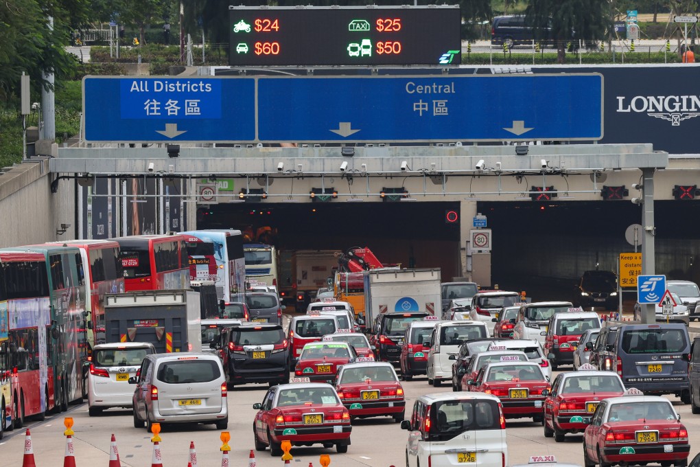 Traffic queues at the entrance of the Central-bound Western Harbour Tunnel in West Kowloon. Photo: Jelly Tse