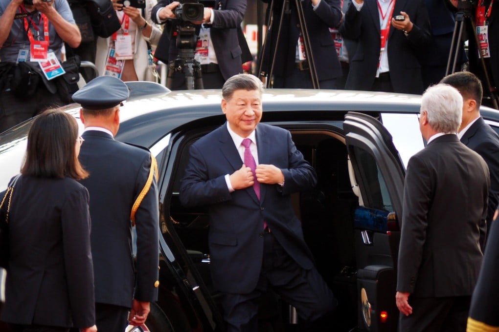Chinese President Xi Jinping arrives at the Government Palace in Lima, Peru, on November 14, 2024. Photo: Zuma Press Wire/dpa