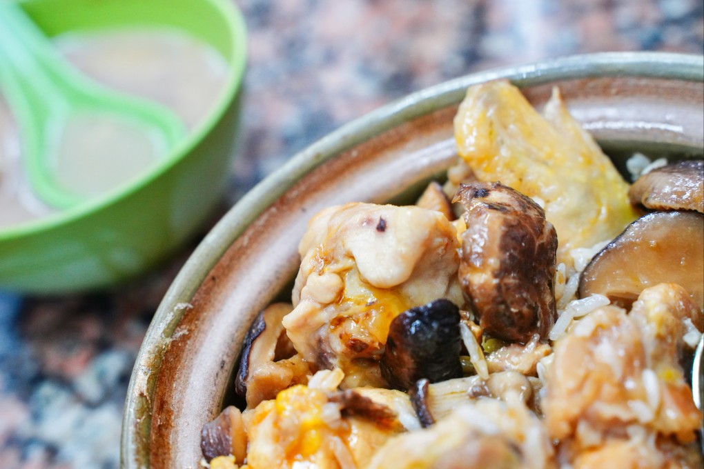 Steamed chicken claypot rice at Hong Kong’s Wing Hop Sing. Photo: Alexander Mak