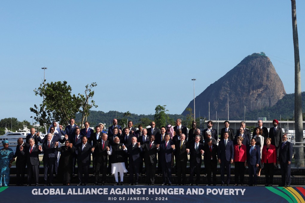 World leaders pose for a group photo during in Rio de Janeiro, Brazil. Photo: Reuters
