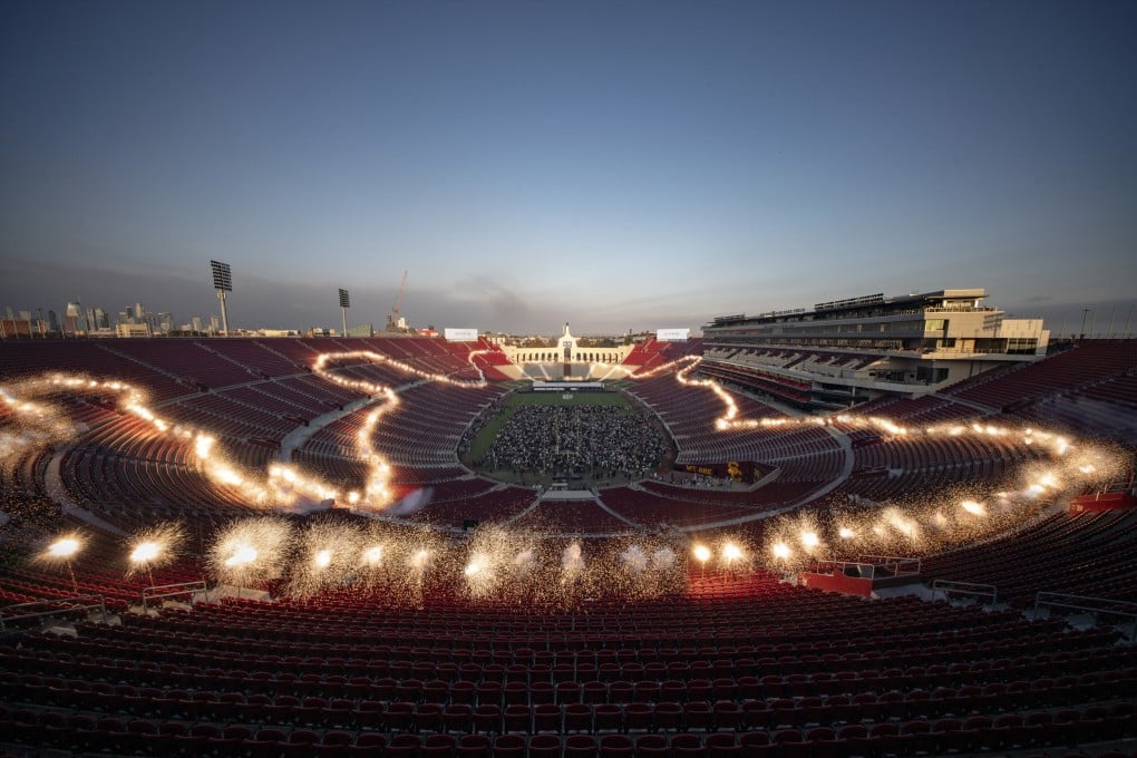 Cai Guo-Qiang’s WE ARE fireworks display at
the opening of PST ART at the Los Angeles
Memorial Coliseum in September. Photo: Kenryou Gu, courtesy of Cai Studio