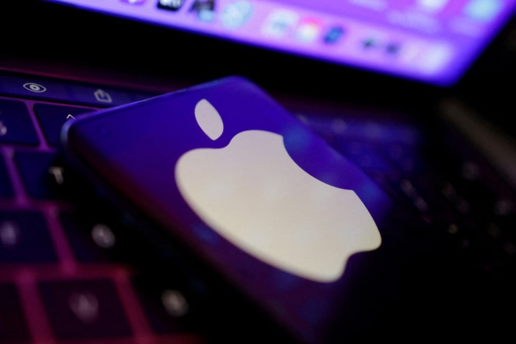 The Apple logo is seen in this illustration photo taken August 22, 2022. Photo: Reuters