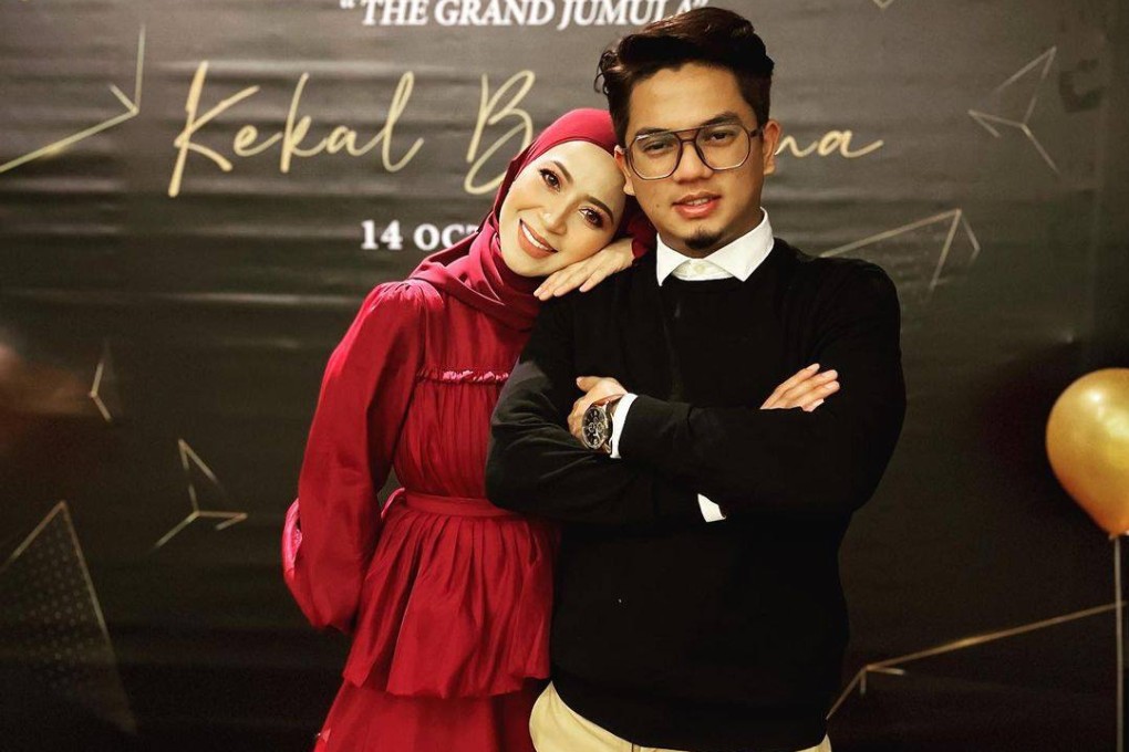 Malaysian singer Syura Badron with her husband Muhammad Farizat Ismail. Photo: Instagram/mr.farizat