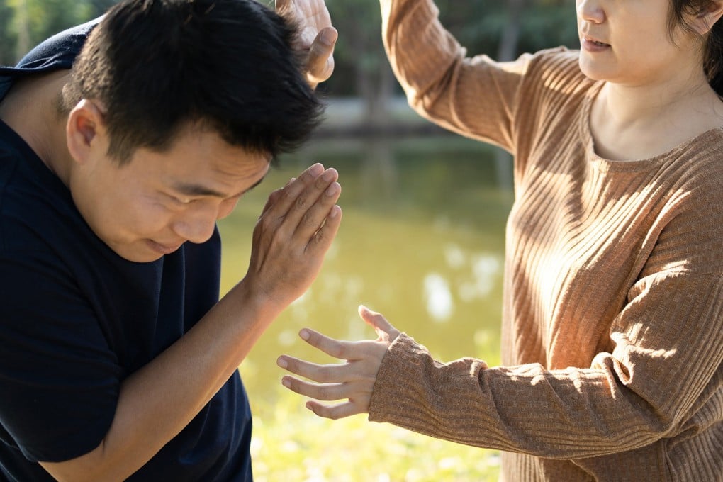 A Malaysian woman, a victim of a romance scam, assaulted her husband for attempting to expose the con, unwilling to face the truth. Photo: Shutterstock