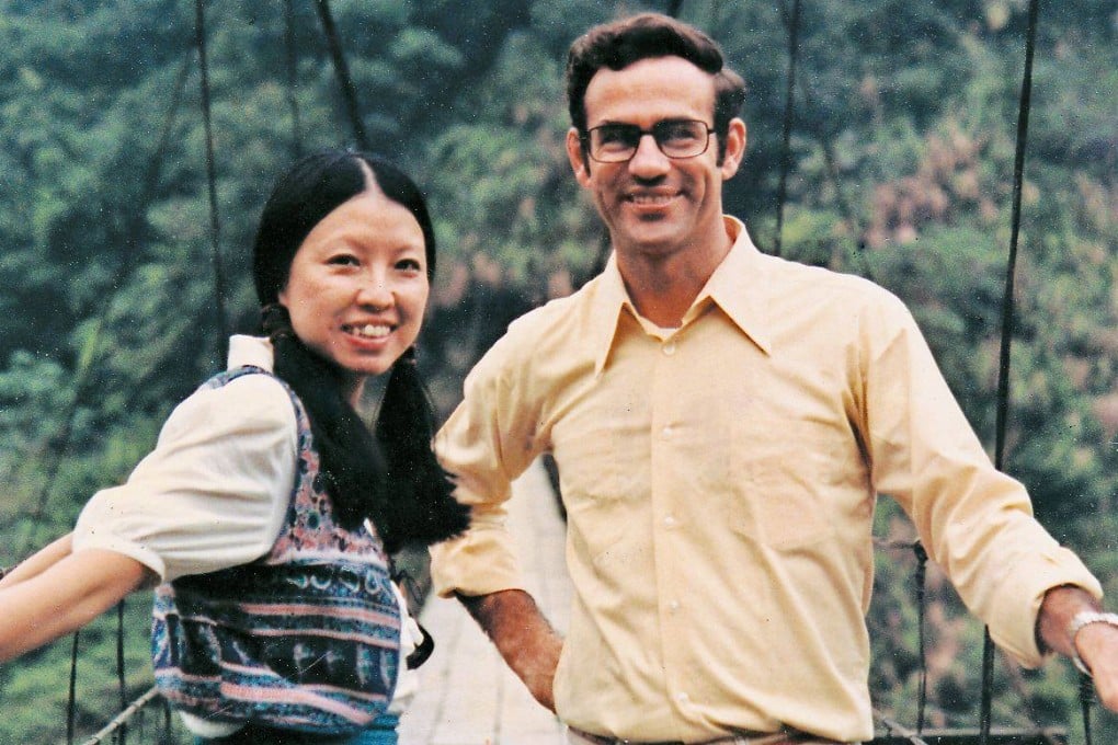 Jesuit priest Father Barry Martinson and writer Sanmao on a bridge in Chingchuan in 1982. Photo: Barry Martinson