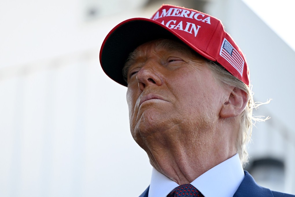 US president-elect Donald Trump views a test flight of a SpaceX Starship rocket on November 19 in Brownsville, Texas. Photo: TNS