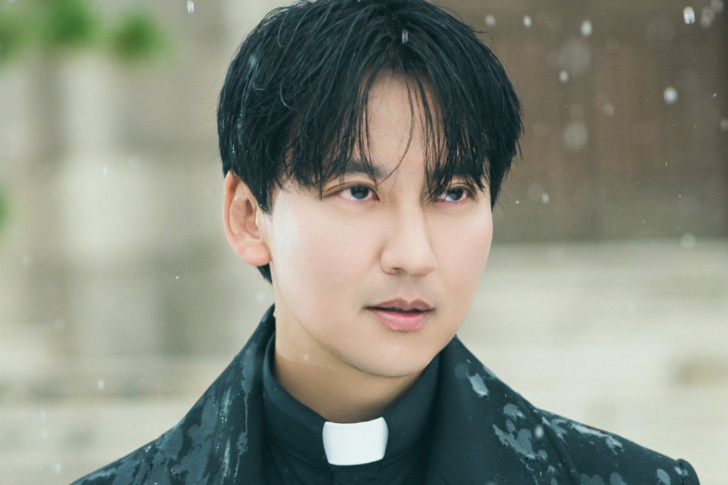Kim Nam-gil as secret agent turned Catholic priest Kim Hae-il in a still from The Fiery Priest season 2. The show has come to rely on slapstick comedy rather than a strong storyline.