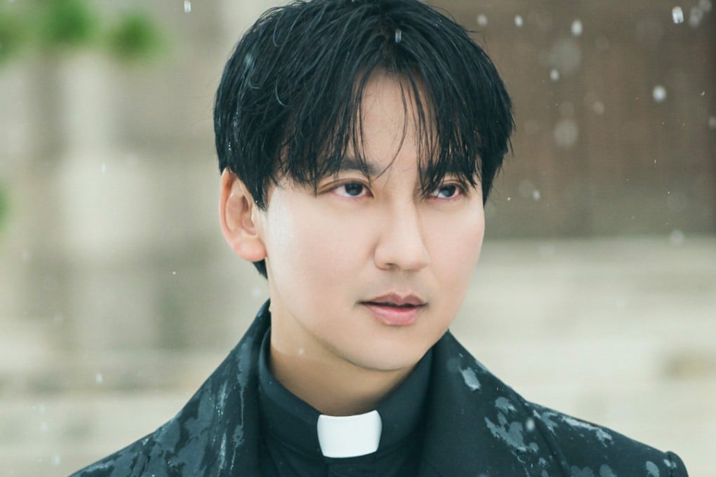 Kim Nam-gil as secret agent turned Catholic priest Kim Hae-il in a still from The Fiery Priest season 2. The show has come to rely on slapstick comedy rather than a strong storyline.