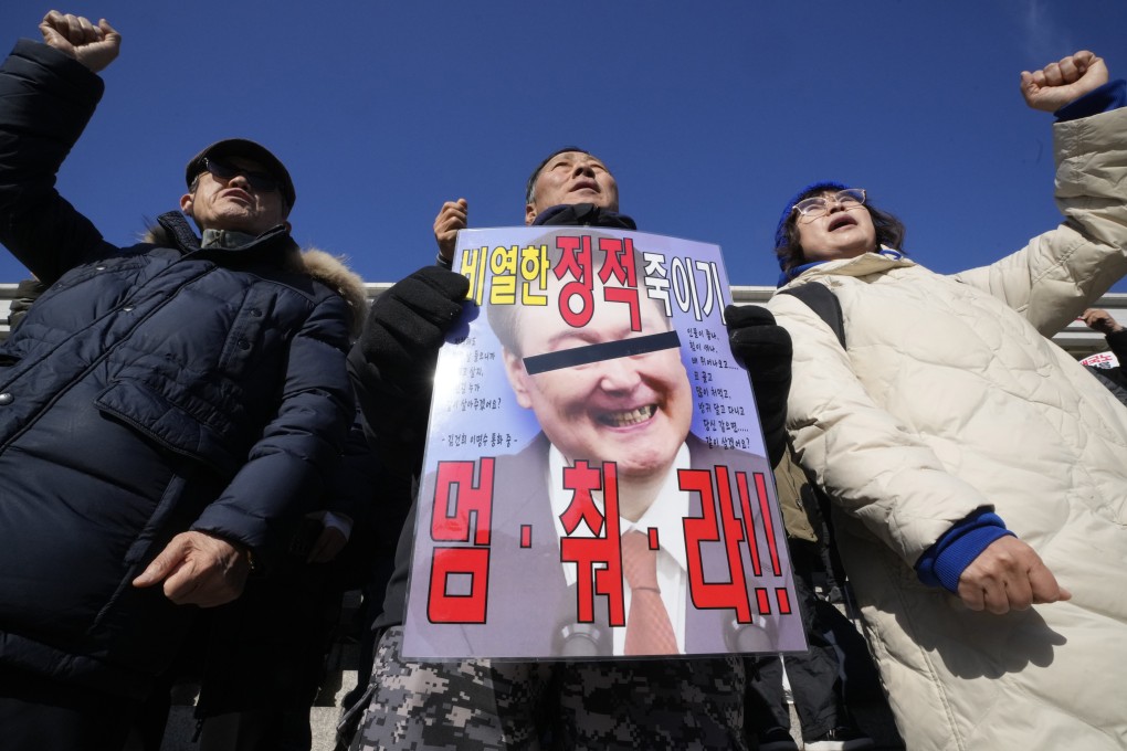 Members of main opposition Democratic Party attend a rally against South Korean President Yoon Suk-yeol at the National Assembly in Seoul on Wednesday. Photo: AP