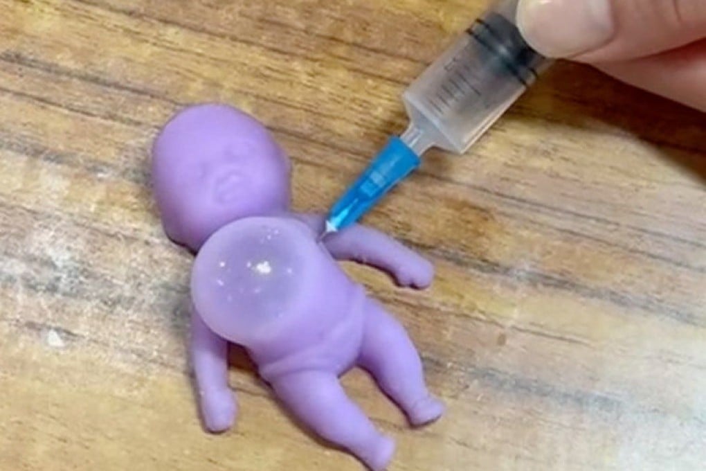 Customs has called on parents to stop their child from playing with the toy, and advised stores to remove the item from their shelves. Photo: Facebook / @ honkkchu