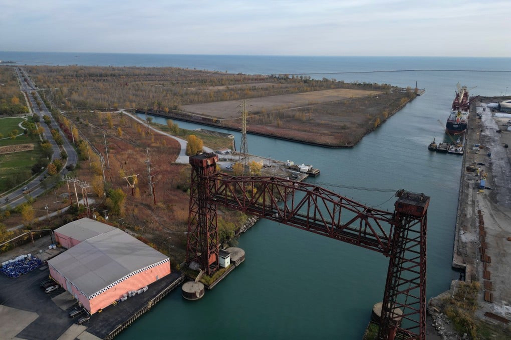 An empty parcel of land surrounded by water on three sides including Lake Michigan to the east that PsiQuantum, an American quantum-computing company, plans to build on the border between Illinois and Indiana. Photo: Chicago Tribune/TNS