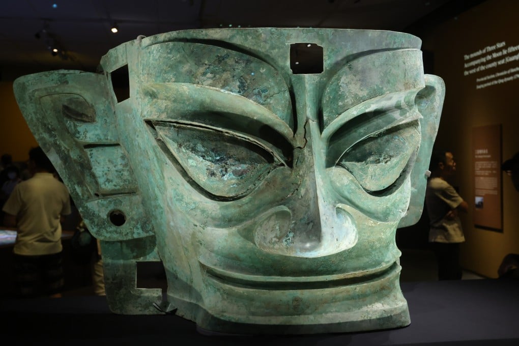 Scientists have found traces of silk attached to bronze and jade items unearthed from sacrificial pits at the Sanxingdui site in Sichuan province. Photo: Jonathan Wong