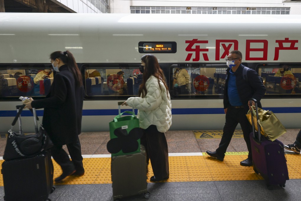 Figures from the city’s transport minister show the number of daily commuters reached their highest recorded level this year on February 12, at about 120,000. Photo: Dickson Lee