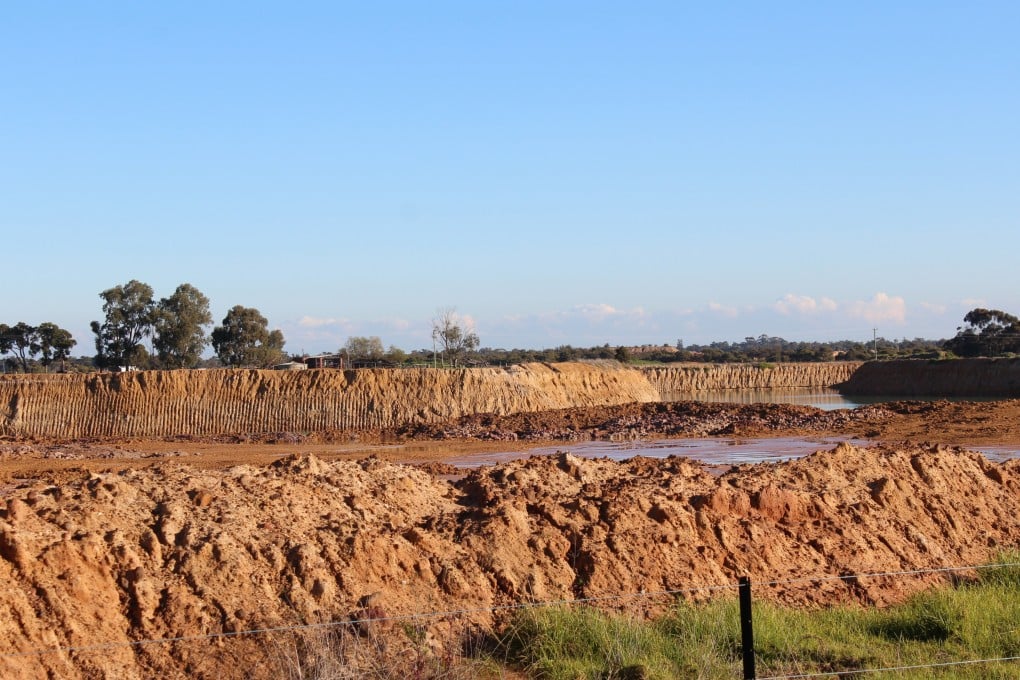 Australia holds the world’s largest reserves of zirconium which is used in hypersonic missiles for its thermal qualities. Photo: Shutterstock