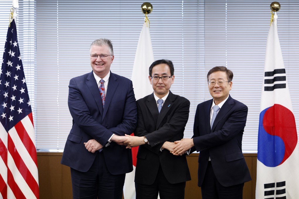 (left to right) US assistant secretary of state for East Asian and Pacific affairs Daniel Kritenbrink, Japan’s Director-General for Asian and Oceanian Affairs Bureau Hiroyuki Namazu, and South Korea’s Vice-Minister for Strategy and Intelligence Cho Koo-rae in Tokyo on Monday. Photo: EPA-EFE