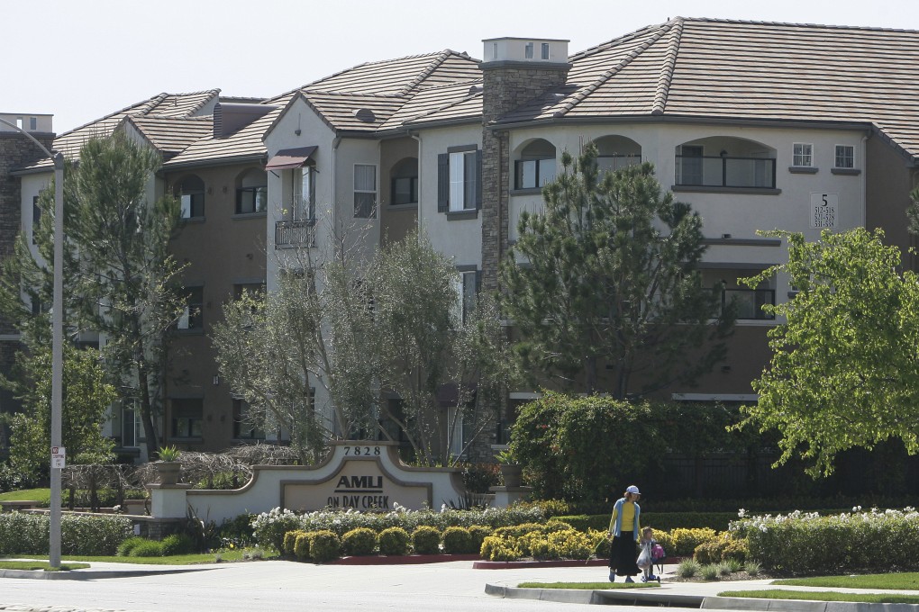In 2015, federal agents raided about 20 locations related to a birth tourism scheme, in three Southern California counties, including this apartment complex in Rancho Cucamonga. File photo: The Press-Enterprise via AP)