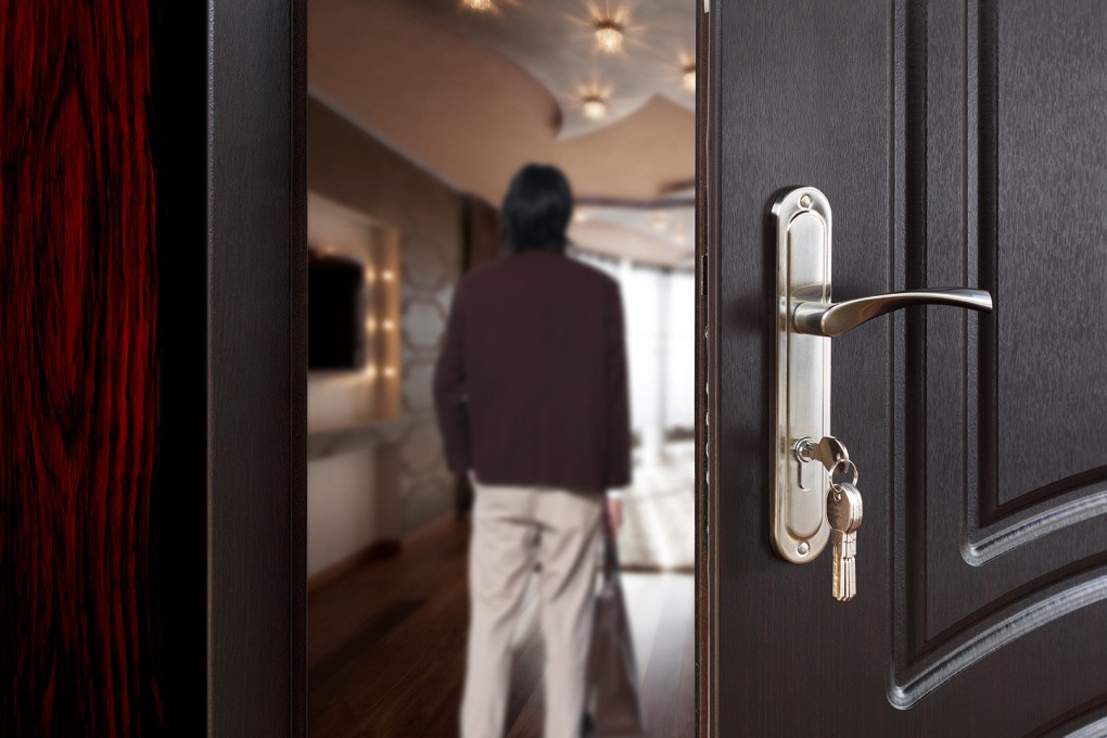 A sham wife in China, and her accomplices, have been jailed over an elaborate sex-worker sting they set up to trick her fake husband. Photo: SCMP composite/Shutterstock