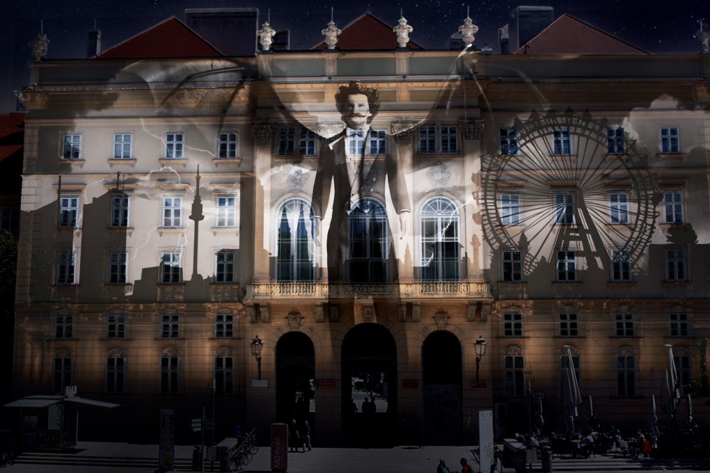 An homage to “Die Fledermaus” will be projected onto building facades in Vienna’s MuseumsQuartier in April 2025. Photo: Modulux