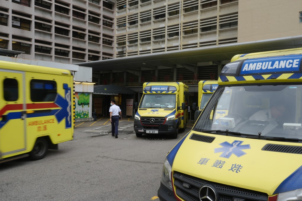 Ambulances on standby outside Queen Elizabeth Hospital in Yau Ma Tei. Photo: Eugene Lee