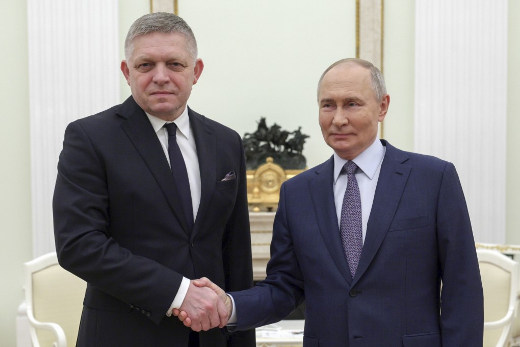 Slovak Prime Minister Robert Fico and Russian President Vladimir Putin. Photo: Sputnik via AP