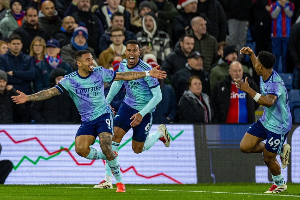 Arsenal’s Gabriel Jesus (left) celebrates breaking his English Premier League drought against Crystal Palace on Saturday. Photo: Xinhua