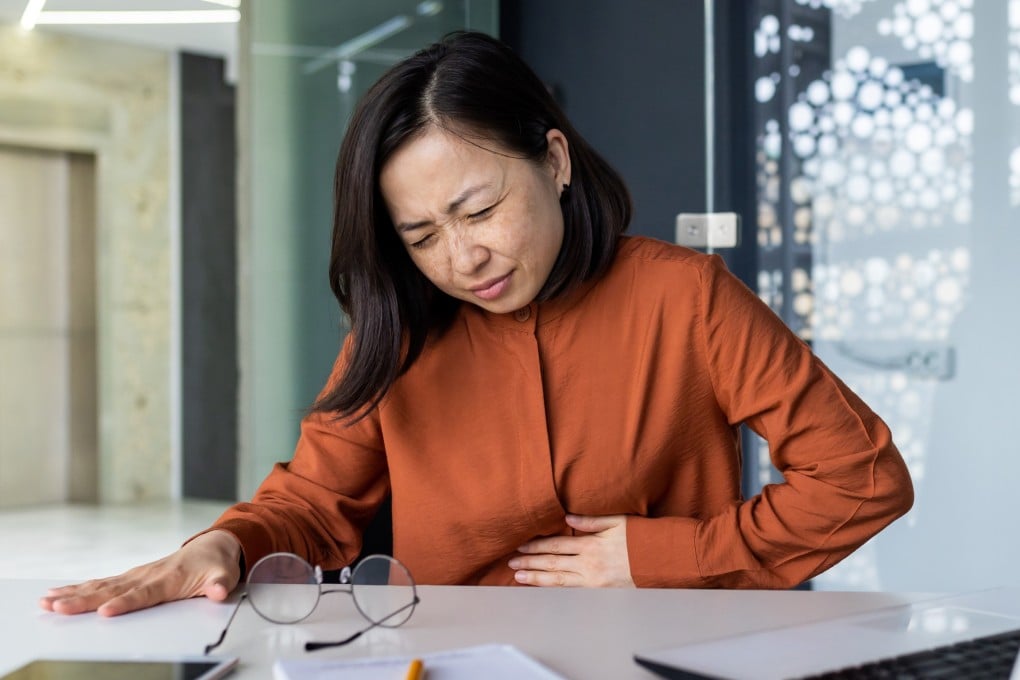 A lack of carbs, and the fibre they contain, can lead to bloating and discomfort. We examine this and five other signs your body needs more.
Photo: Shutterstock