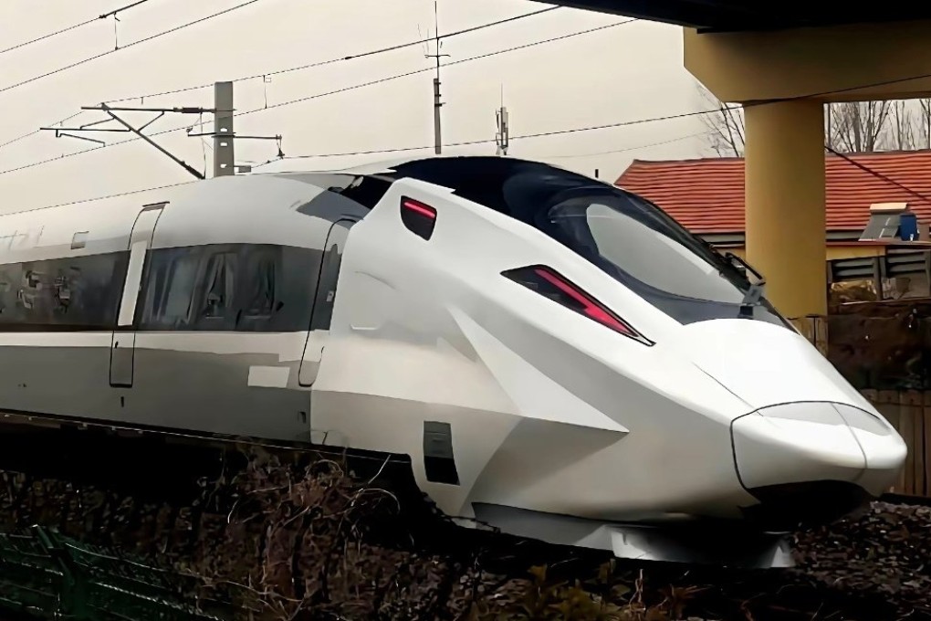 China’s next-generation Fuxing bullet train, the CR450, was seen travelling from Tianjin to Beijing on Wednesday. Photo: Weibo/龙龙井拿铁