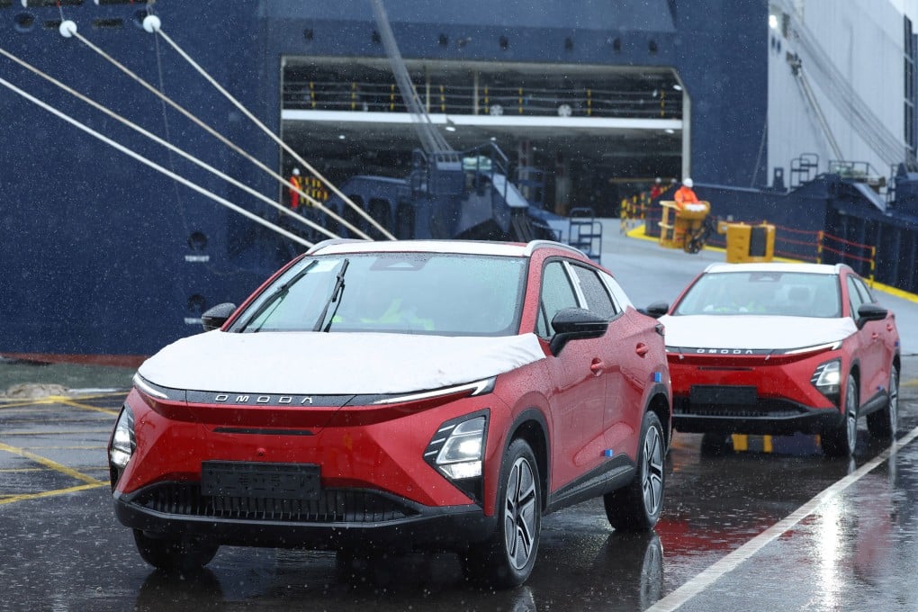 Omoda E5 electric cars manufactured by Chinese automaker Chery are unloaded from a cargo ship at the Royal Portbury Dock, near Bristol in southwestern Britain on September 5, 2024. Photo: Reuters