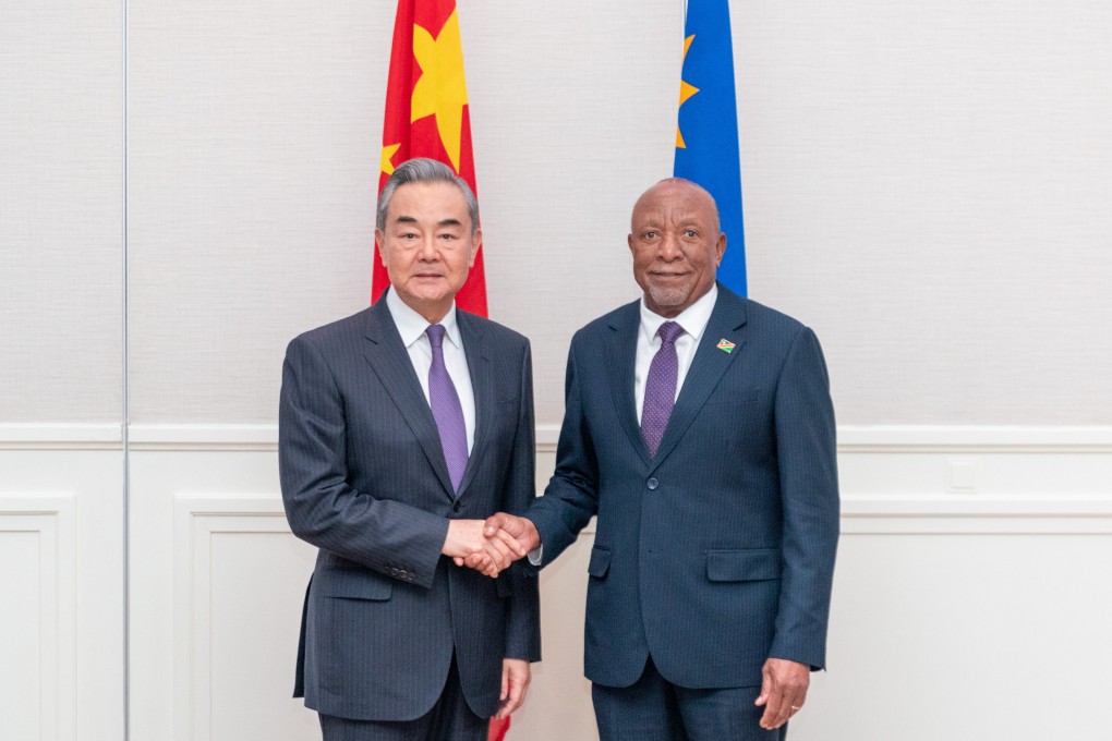 Chinese Foreign Minister Wang Yi and Namibian President Nangolo Mbumba, in the coastal town of Swakopmund on Monday. Photo: Xinhua