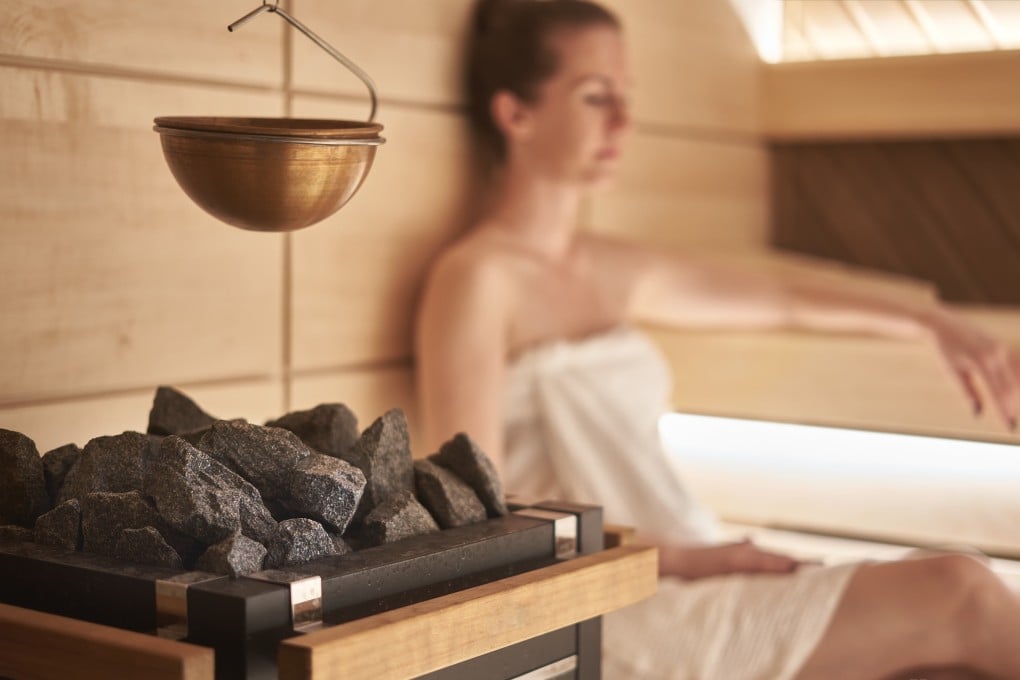 A cold shower after a post-workout sauna aids muscle recovery; otherwise continue relaxing by cooling down at a “feel good” temperature, a doctor specialising in rehabilitation says. Photo: Shutterstock
