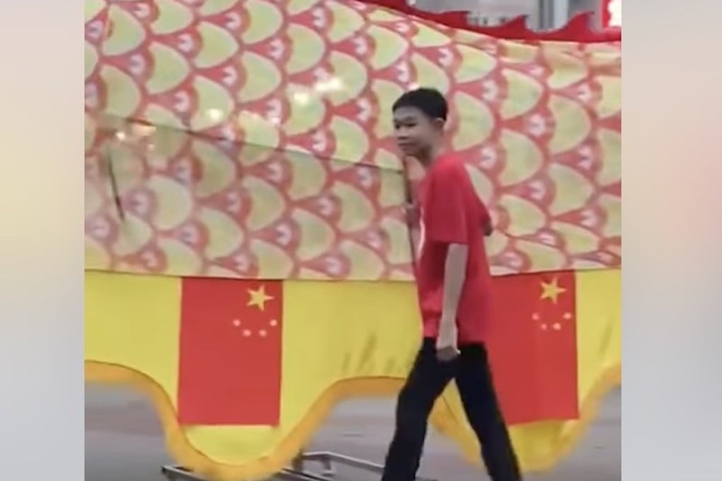 A giant dragon puppet decorated with flags of China on one side at a parade in Muar, Johor, has prompted a probe by Malaysian police. Photo: Kelab Info Malaysia/Facebook