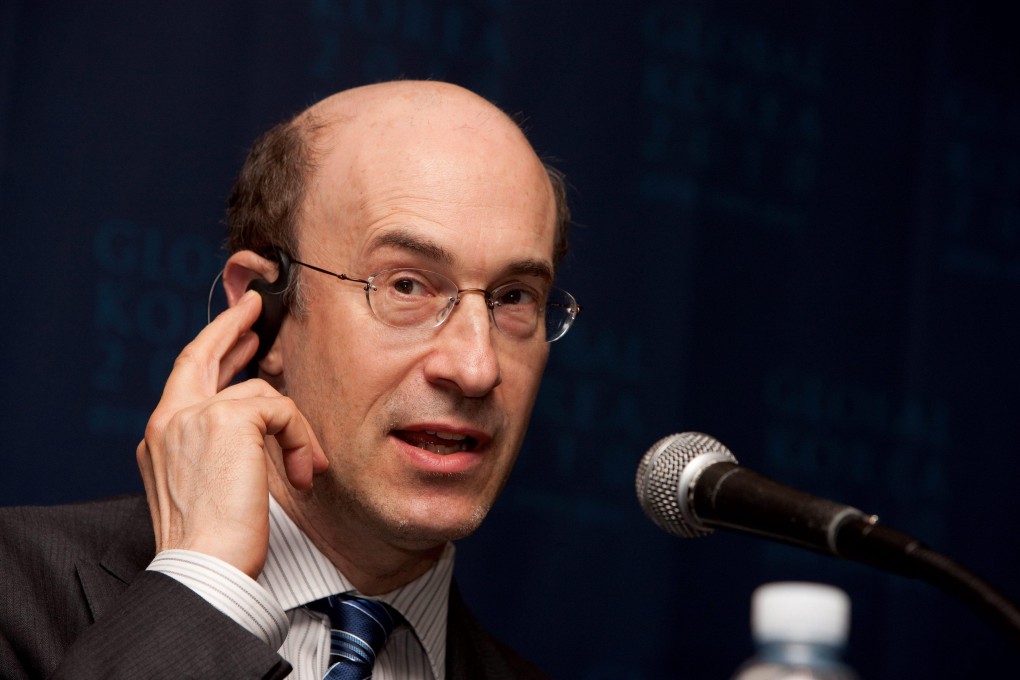 Kenneth Rogoff, economics professor at Harvard University, believes that President Donald Trump’s threats will drive countries to explore alternative currencies to the US dollar. Photo: EPA
