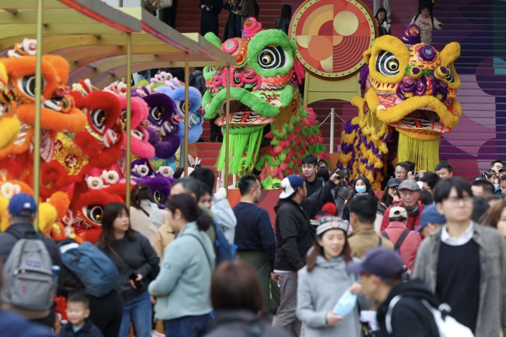 Mainland Chinese tourists are flocking to Hong Kong to celebrate Lunar New year. Photo: Dickson Lee