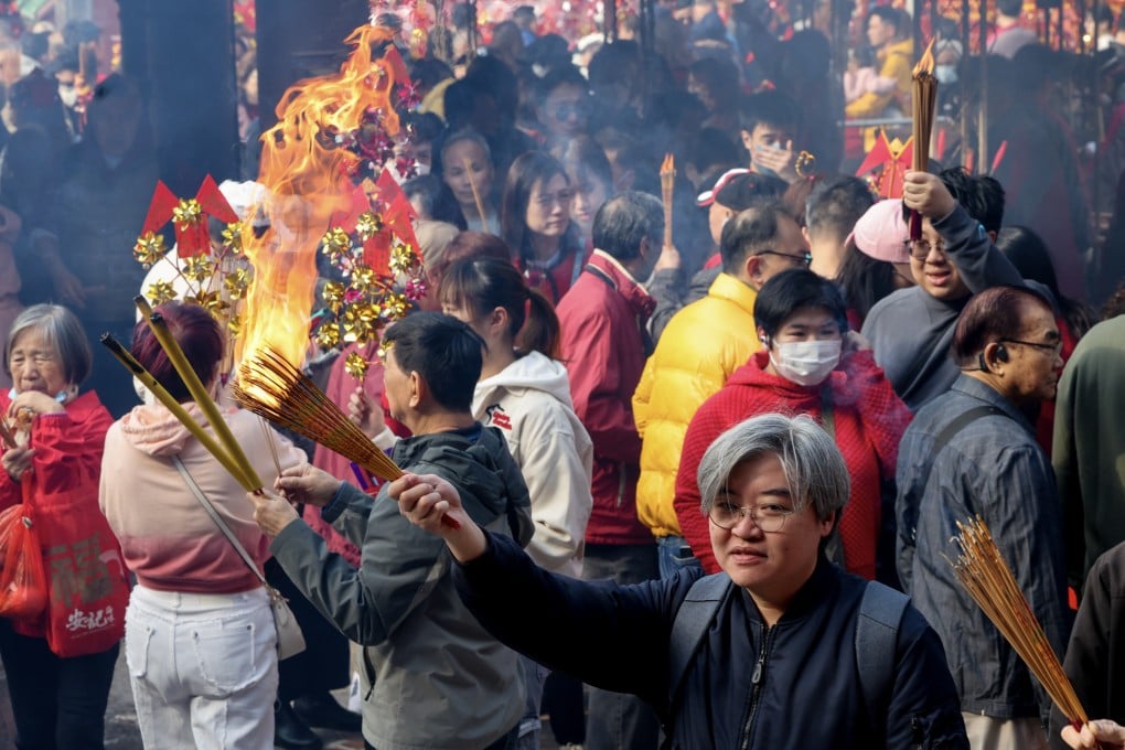 Crowds at Che Kung Temple in Sha Tin on the second day of the Lunar New Year. Photo: Dickson Lee
