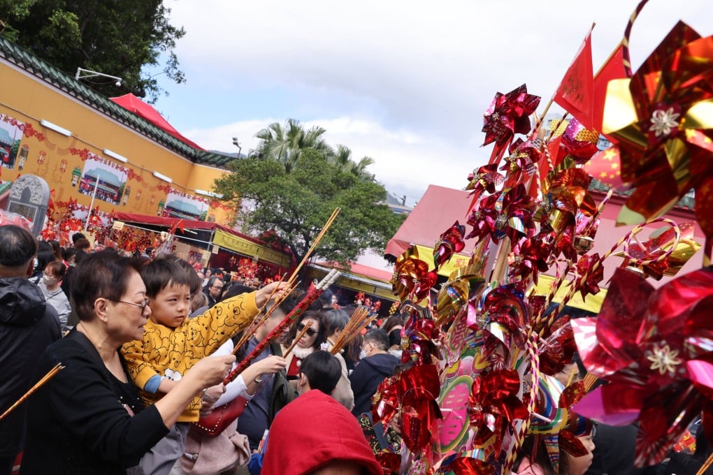 Worshippers flock to Che Kung Temple on the third day of Lunar New Year. Photo: Nora Tam