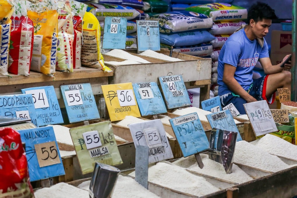 A vendor sells rice at a market in Quezon City, the Philippines, in 2023. Photo: Xinua